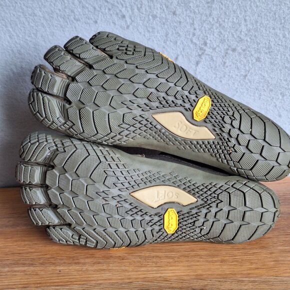 Vibram FiveFingers V-Trek Men’s 44 US 10.5 11 Minimalist Trail Shoe Sage Green main image 8